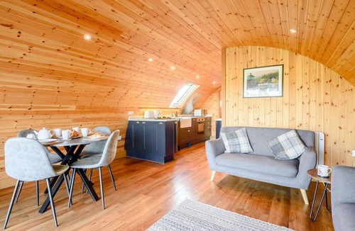 St Harmon Ski Chalet | 2 Bed in Rhayader (oc-90280)