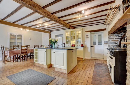 Ash Mill House | 2 Bed in Rose Ash oc-nether