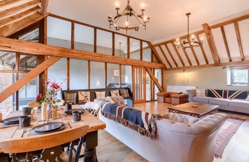 Runham Cottage | 2 Bed in Runham (oc-1995)