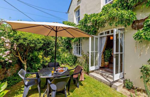 Grampound House | 2 Bed in St Austell oc-lanyo