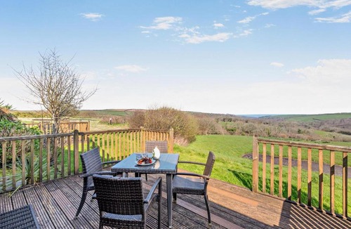 Wainhouse Corner House | 2 Bed in St. Gennys oc-o34630