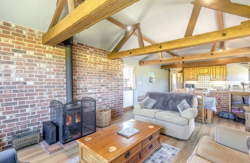 Irstead Cottage | 2 Bed in Swanton Abbott (oc-1173)
