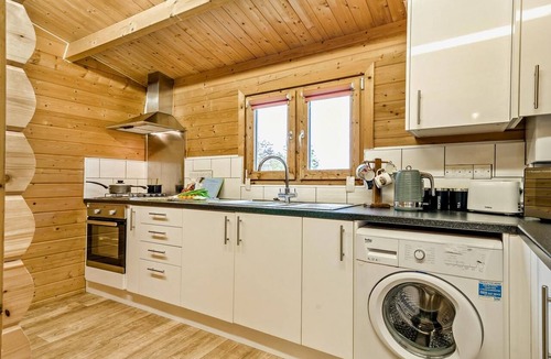 Fiddington Ski Chalet | 2 Bed in Taunton (oc-96238)