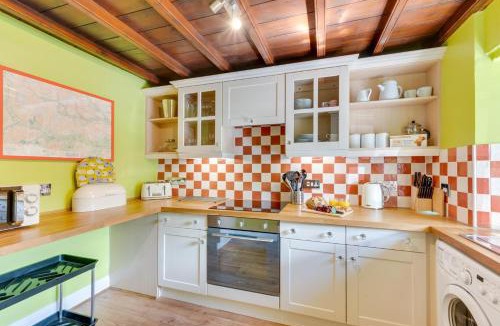 Worton House | 2 Bed in Thwaite oc-ds946