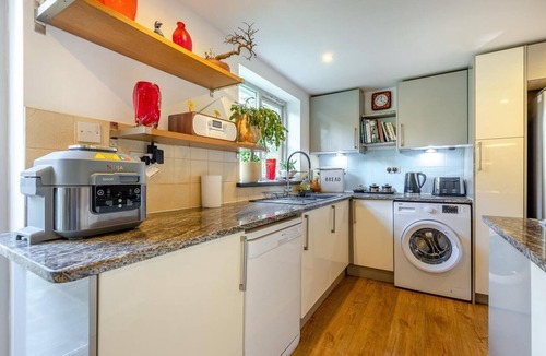 Torrington Cottage | 2 Bed in Torrington (oc-83038)