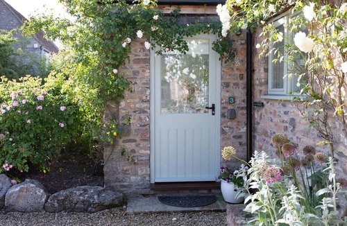Vobster Cottage | 2 Bed in Upper Vobster (oc-c39495)