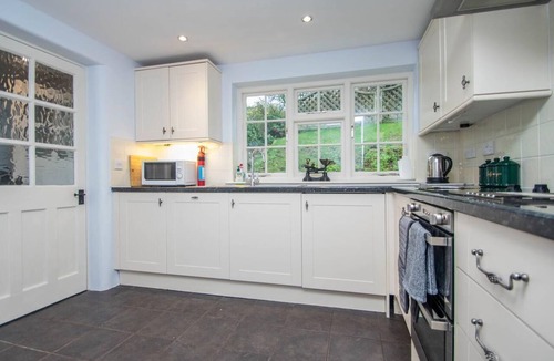 West Lulworth Cottage | 2 Bed in Wareham (oc-dc093)