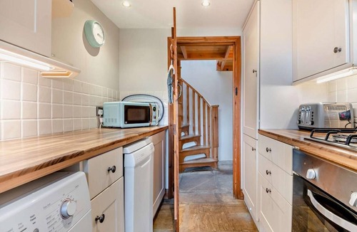 Stoborough Cottage | 2 Bed in Wareham (oc-dc184)