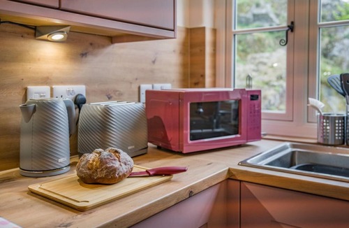Broughton Mills Cottage | 2 Bed in Water Yeat (oc-g31933)