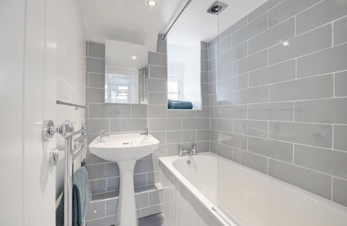 Chapel Ground Cottage | 2 Bed in West Looe (oc-l30054)