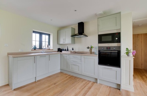 Weybread House | 2 Bed in Weybread (oc-tclwey)