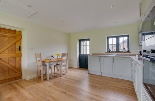 Weybread House | 2 Bed in Weybread (oc-tclwey)