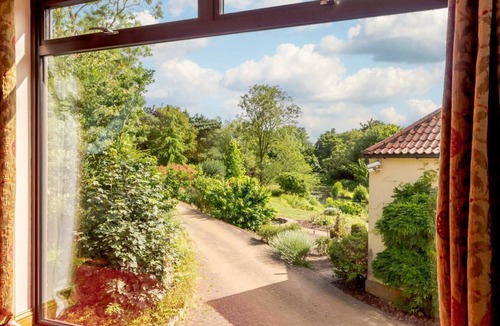 Hollesley Cottage | 2 Bed in Woodbridge (oc-vav)