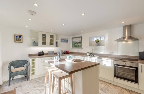 Worth Matravers Cottage | 2 Bed in Worth Matravers (oc-q33640)