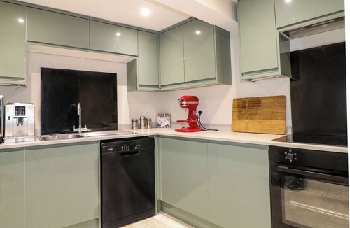 Bishops Waltham Cottage | 2 BED, pet friendly, country holiday cottage in Bishop's Waltham
