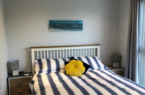 Millendreath Villa | 2 Bed Villa Sleeps 4 - Wifi Garden Sea Views