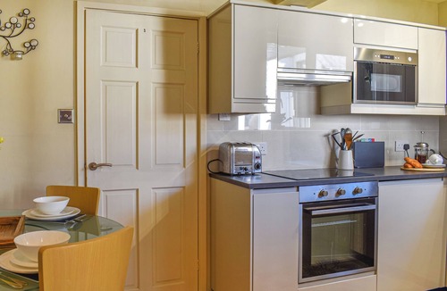 Bowness-on-Windermere Cottage | 2 bedroom accommodation in Bowness-on-Windermere