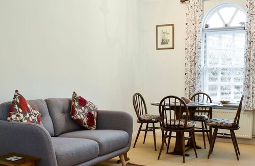 Bognor Regis Cottage | 2 bedroom accommodation in Bognor Regis