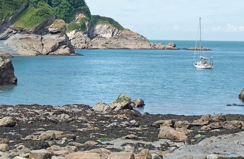 Berrynarbor Ski Chalet | 2 bedroom accommodation in Combe Martin