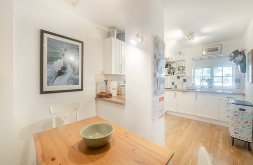 Salcombe Cottage | 2 bedroom accommodation in Herbert Road