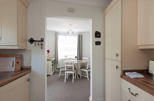 Dartmouth Cottage | 2 bedroom accommodation in School Steps
