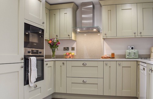 Cheltenham Cottage | 2 bedroom accommodation in Cheltenham