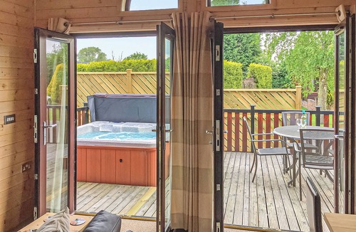 Scawton Ski Chalet | 2 bedroom accommodation in Easingwold