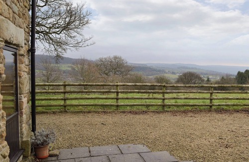Hope Valley Cottage | 2 bedroom accommodation in Thornhill, Hope Valley