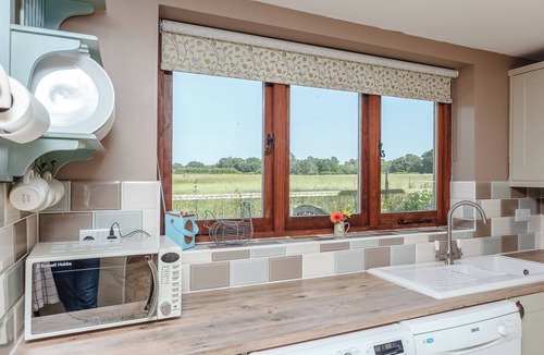 Watersfield Cottage | 2 bedroom accommodation in Bury Gate, near Pulborough