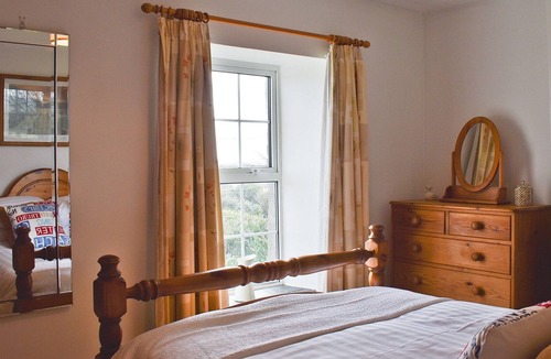 Edmonton Cottage | 2 bedroom accommodation in Edmonton, near Wadebridge