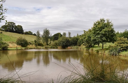Bradninch Cottage | 2 bedroom accommodation in Knowle, near Cullompton