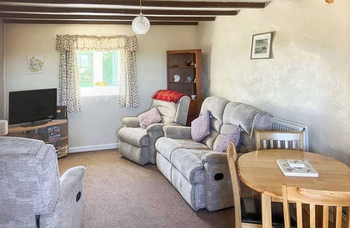 Malltraeth Cottage | 2 bedroom accommodation in Newborough, near Llangefni