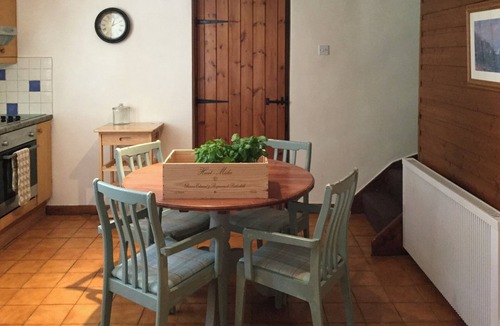 Bakewell Cottage | 2 bedroom accommodation in Over Haddon, near Bakewell