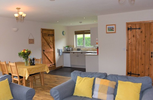 Bleddfa Cabin | 2 bedroom accommodation in Bleddfa, Knighton