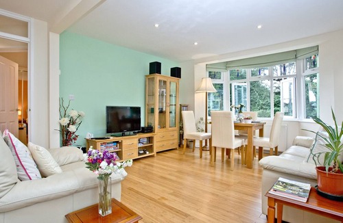 Paignton Apartment | 2 bedroom accommodation in Paignton