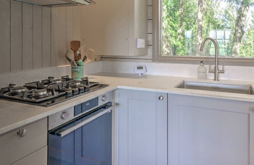 New Forest District Cottage | 2 bedroom accommodation in Ringwood