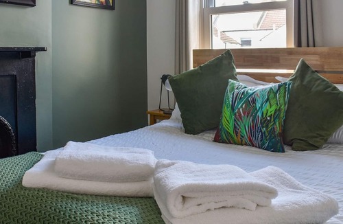 Worthing Cottage | 2 bedroom accommodation in Worthing, near Arundel