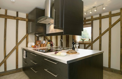 Cowbeech Cottage | 2 bedroom accommodation in Herstmonceux, near Hailsham