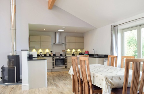 Malvern Cottage | 2 bedroom accommodation in Welland, near Malvern