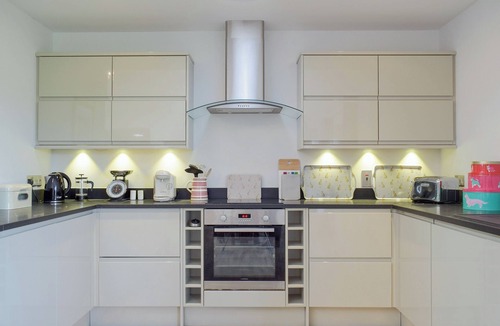 Malvern Cottage | 2 bedroom accommodation in Welland, near Malvern