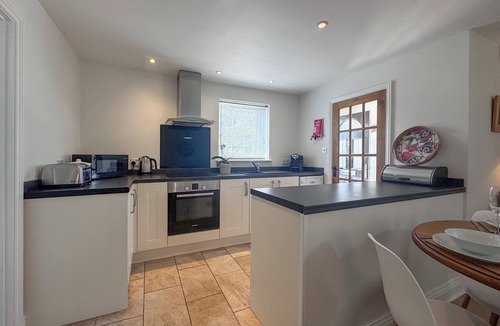 Norwich Cottage | 2 bedroom accommodation in Hevingham, near Wroxham