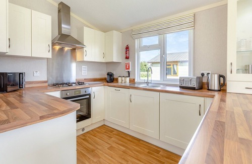 Wisbech House | 2 bedroom accommodation in Three Holes, Nr Downham Market