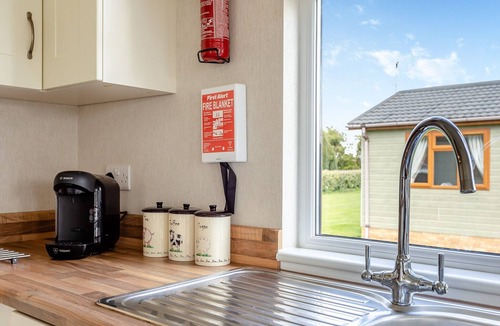 Wisbech House | 2 bedroom accommodation in Three Holes, Nr Downham Market