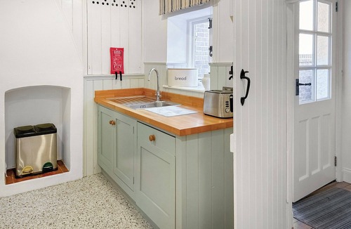 Overstrand Cottage | 2 bedroom accommodation in Overtrand, near Cromer
