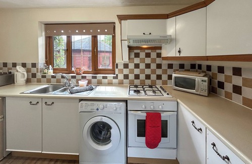 Swadlincote Cottage | 2 bedroom accommodation in Overseal