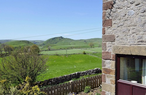 Longnor Cottage | 2 bedroom accommodation in Earl Sterndale, near Buxton