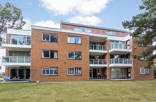 Sandbanks Cottage | 2 bedroom accommodation in Poole