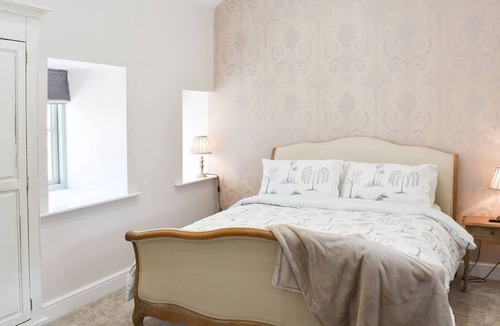 Redcar Cottage | 2 bedroom accommodation in Upleatham, near Saltburn-by-the-Sea