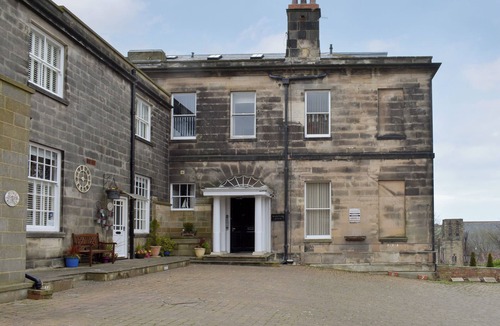 West Cliff Cottage | 2 bedroom accommodation in Whitby