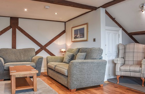 West Cliff Cottage | 2 bedroom accommodation in Whitby